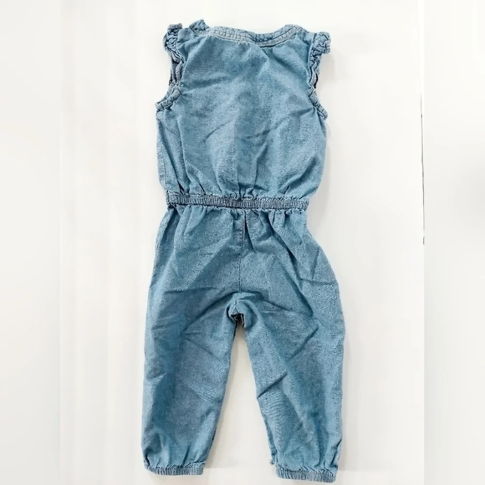 Light Wash Chambray/denim Romper Size 18‎ Months Carter's